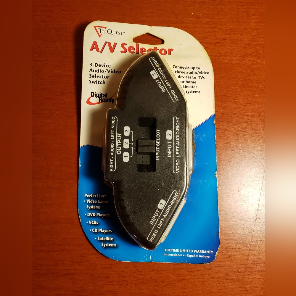 Tri Quest A/V Selector NWT